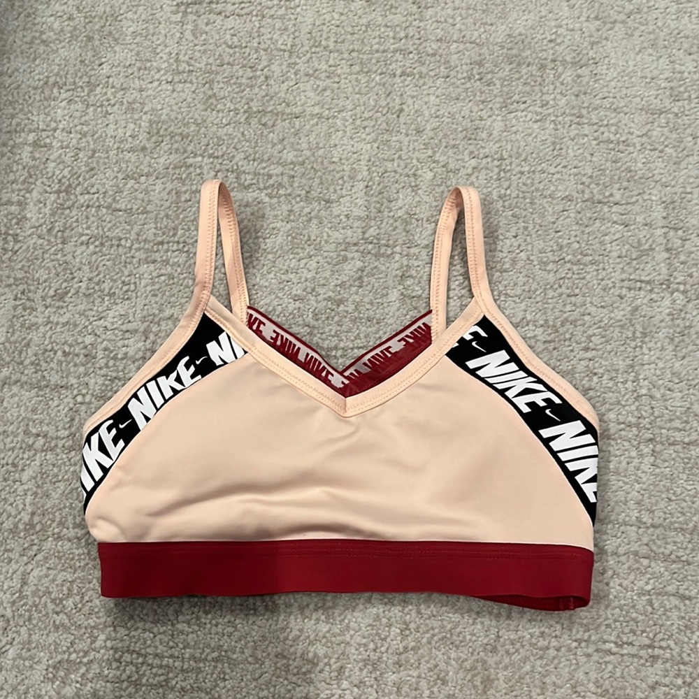 SUPER CUTE AND RARE NIKE BRA WITH PADS ATTACHED!! MEGA DEAL (not sold anymore!)